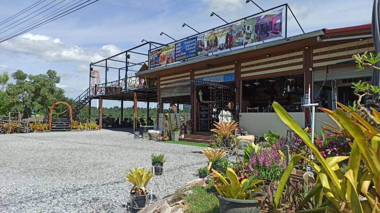Touch The Wind Hotell Chaiyaphum Eksteriør bilde